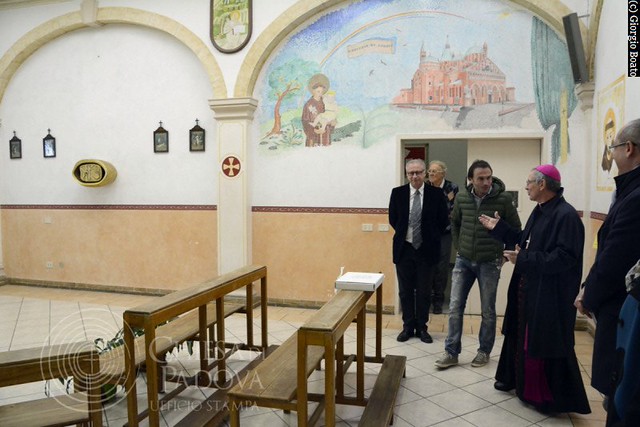 Il vescovo Claudio celebra al 