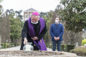 Benedizione, cimitero Maggiore, Padova venerdì 27 marzo 2020
