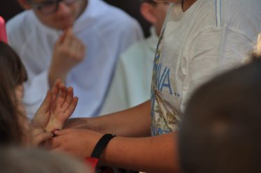 FESTA DEL CENTRO PARROCCHIALE 02 MESSA 28 maggio 2017 (98)